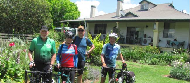 Cycling group along the Central West Trail | Shawn Flannery