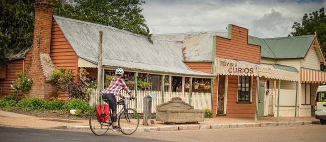 Cycle the charming streets of Gulgong | Tim Charody