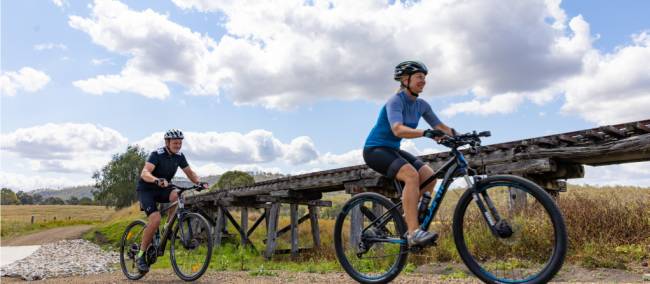 Pedal a mountain bike on the Brisbane Valley Rail Trail | Tourism and Events Queensland